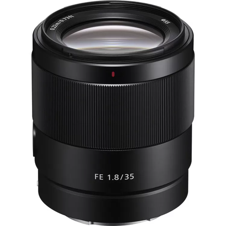 نقد و بررسی لنز سونی Sony FE 35mm f/1.8 - فروشگاه های اینترنتی